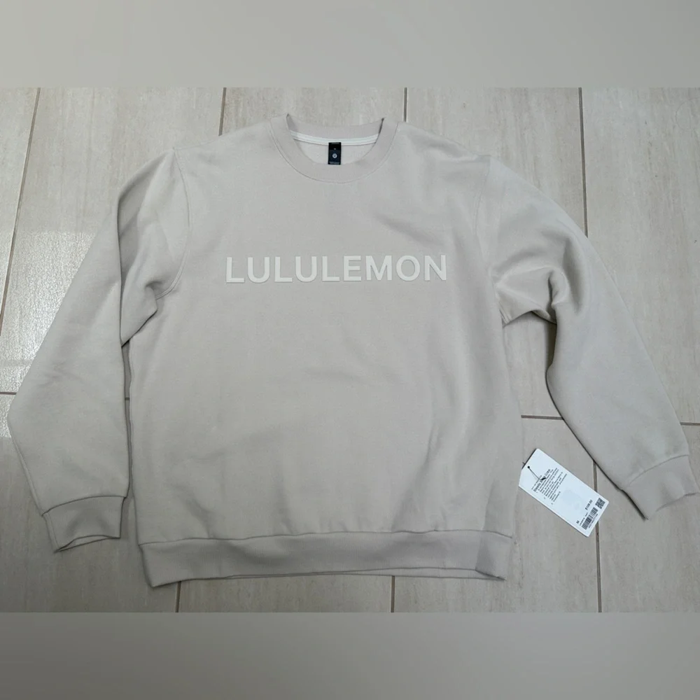 NWT Lululemon Steady State Crew Graphic in Natural Ivory in size M